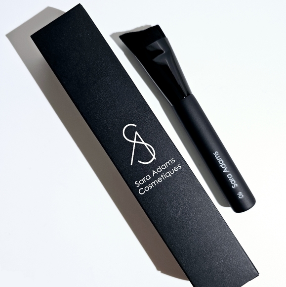 Sara adams cosmetiques Maxi Flat Contouring Angled Brush #06 - Picture 2 of 6
